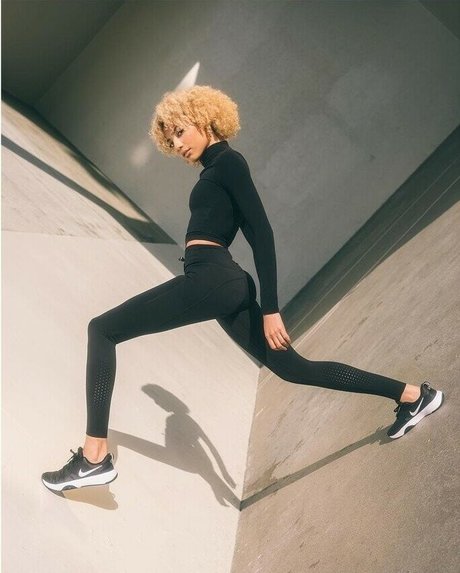 Devyn Quinn beautiful model archive