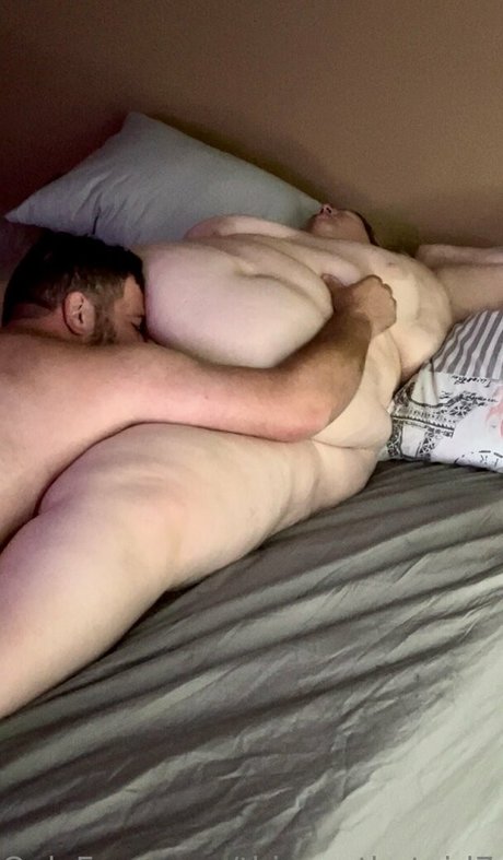 thisguythatgirl7 2 0 pornstar pretty picture