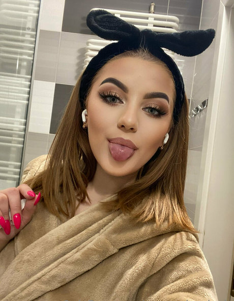 your missalexis erotic model gallery