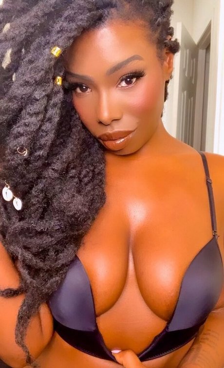 curvy star onlyfans sexy nudes galleries