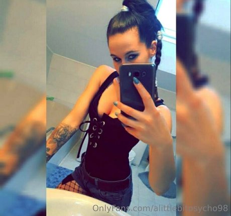 alittlebitpsycho98 star adult archive
