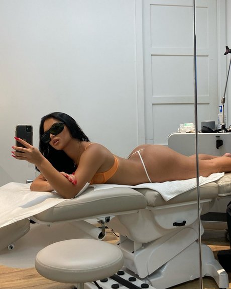 Aliana Mawla star gallery