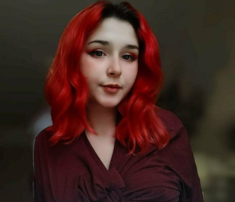 skarleeet nude pornstar picture