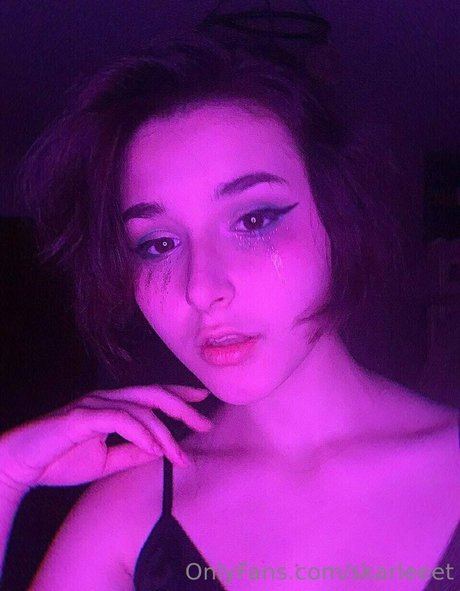 skarleeet naked pornstar picture