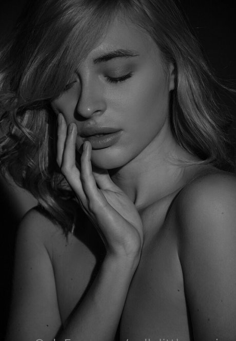 pollylittlecaprice pornstar exclusive photo