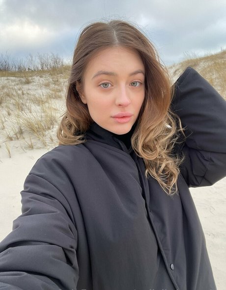 pollylittlecaprice top star photo