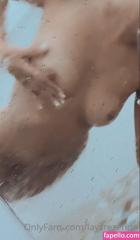 laysrezende pornographic model photos