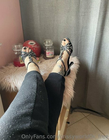 crissyworld0k free model beautiful image