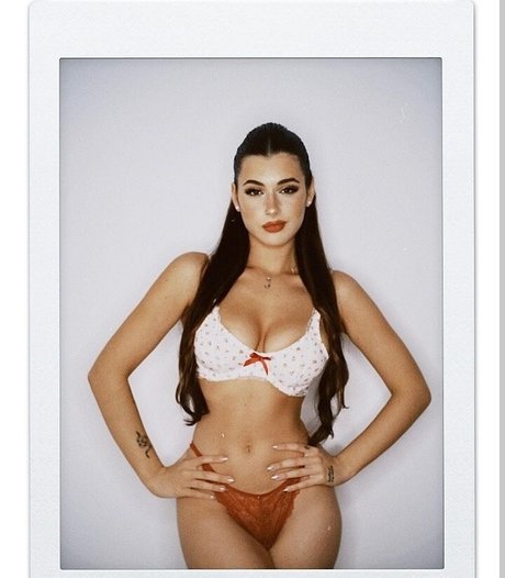 Saryy c porn model archive