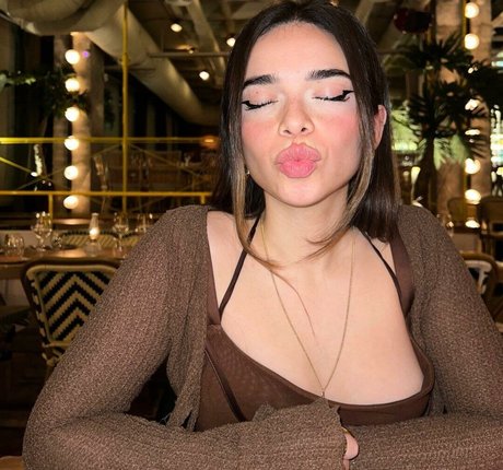 ImAUppa actress photo