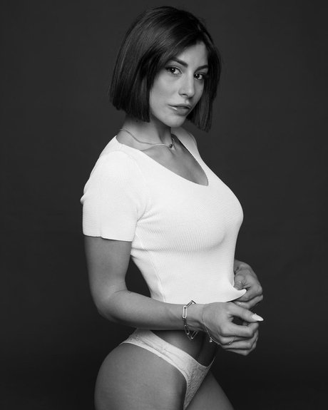 Carolina Dallari pornstar sex gallery