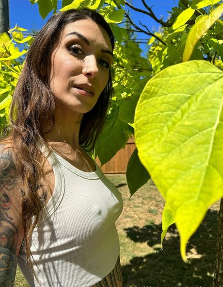 aliinwunderland model exclusive pic