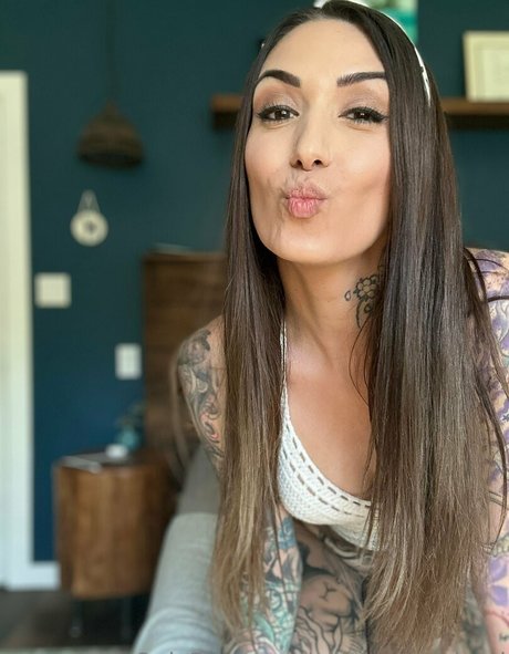 aliinwunderland pornstar perfect img