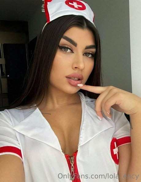 lola ency high quality actress gallery