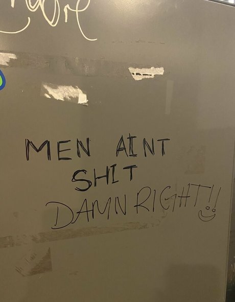 mollymaeve nude actress pic