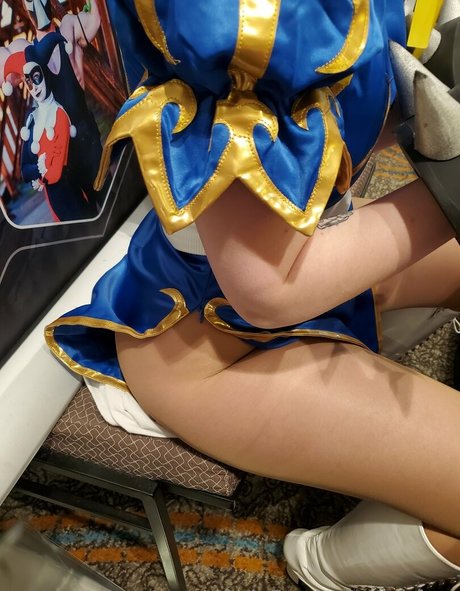 lobfree exclusive model image