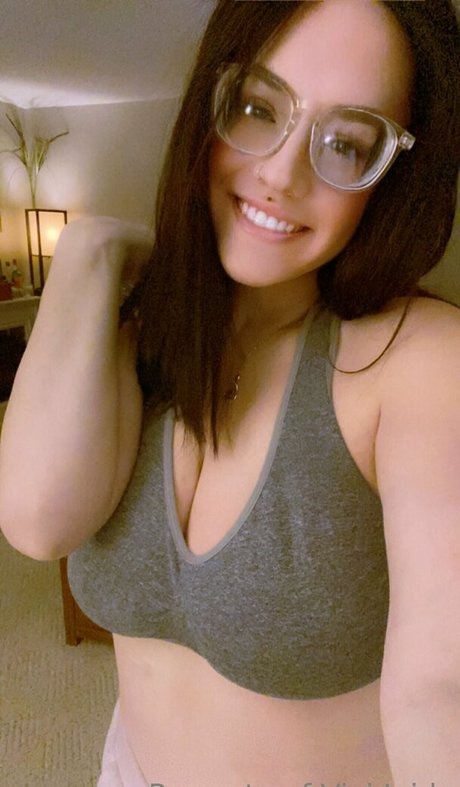 vivi jaide star art picture