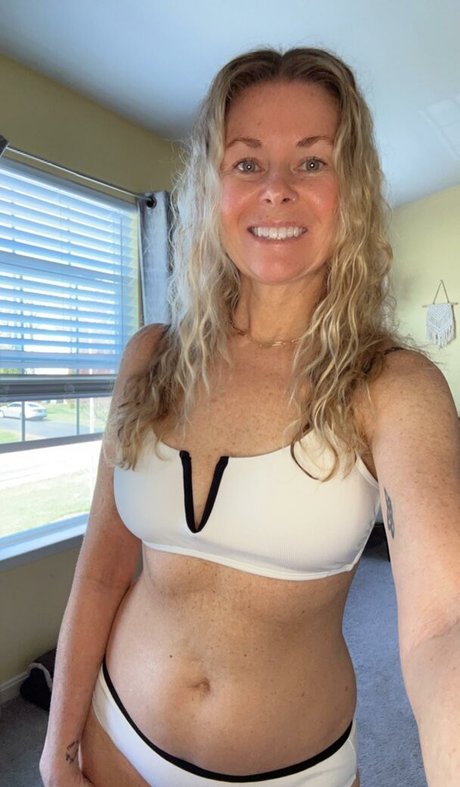 Mackenzie J sexy pornstar pictures