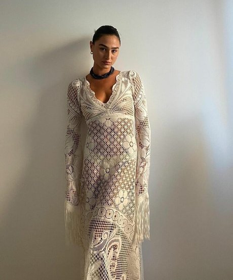 Gal Amir art actress photo