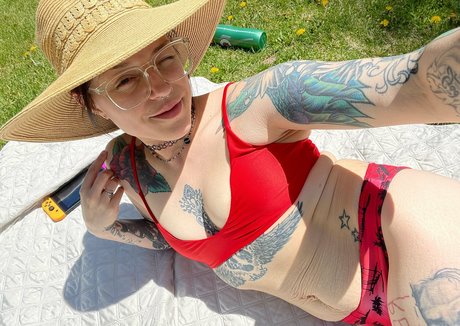 sixxela adult model galleries