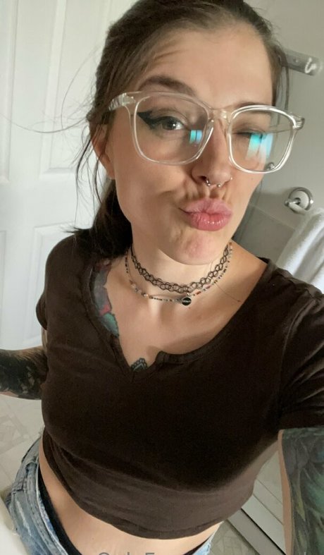 sixxela adult star galleries