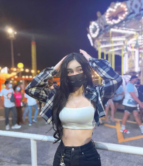 Criselda Alvarez sexy pornstar pictures