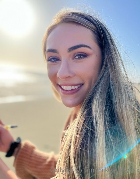 mikeaveryxxx model adult pic