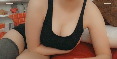 only hiccy nudes star image