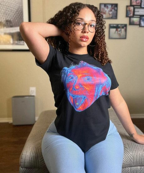 destinyhxo pornstar naked pic