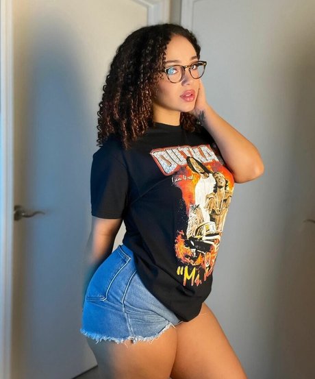 destinyhxo naked pornstar photos