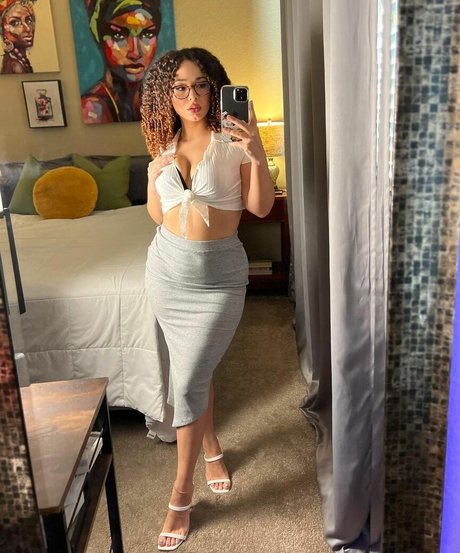 destinyhxo star erotic picture