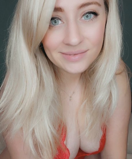 lottielushloves star pornographic pictures