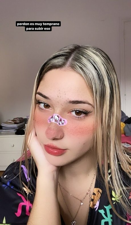 Yami Sanchez pornstar nude gallery