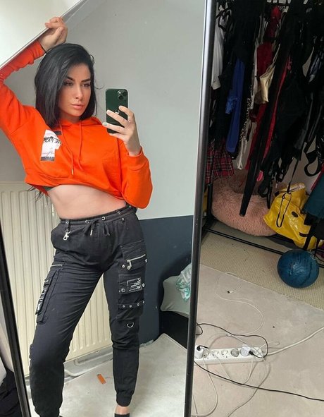 jadejoslin star nude photo