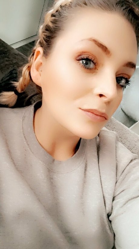 skyemoore free pornstar image