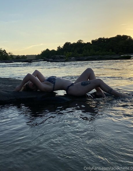 acidchelle 0 model porn pics