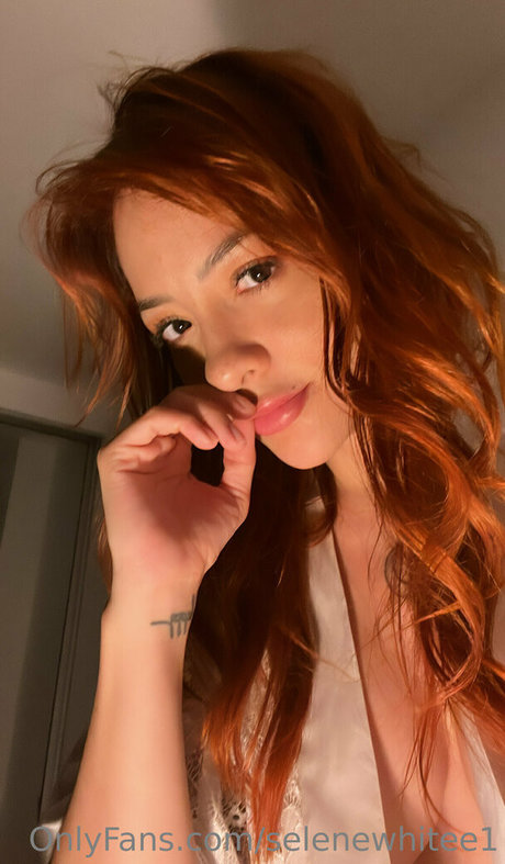 selenewhitee1 high quality star images