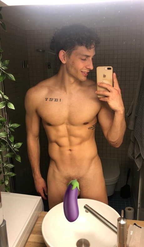 battyboyfree nudes model photos