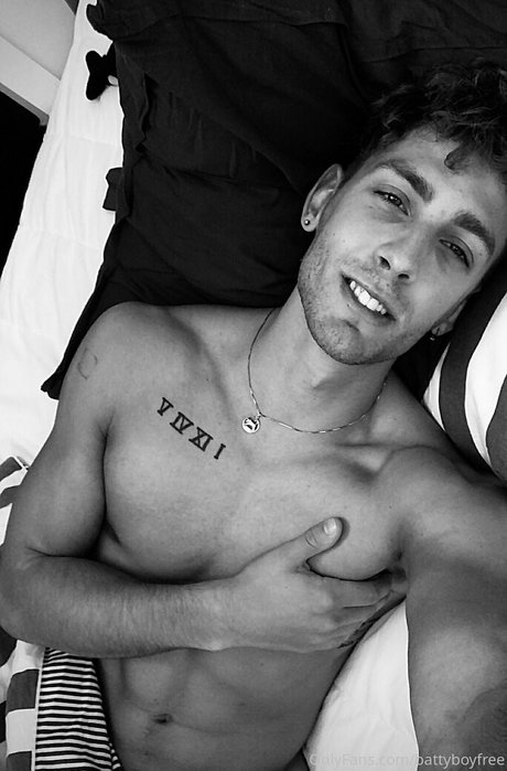 battyboyfree perfect model picture