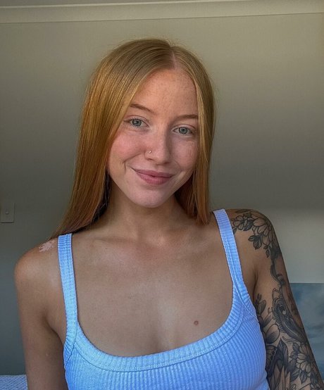 Little miss red pornstar nudes images