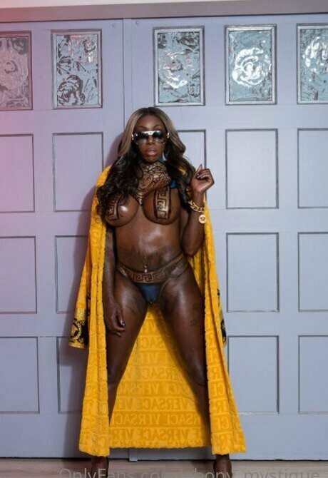 Ebony Mystique pornographic star photo