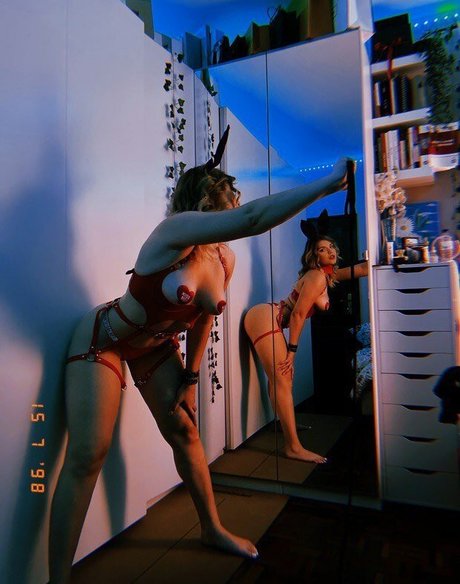 Annie Queen model best galleries