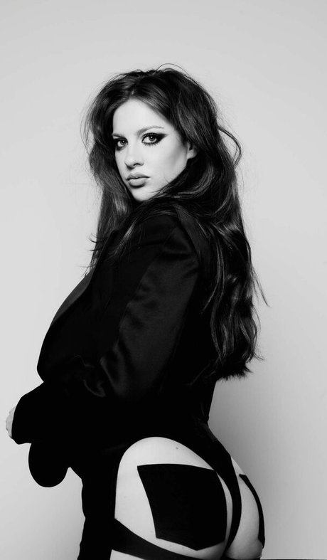 Tati Bruening top model gallery