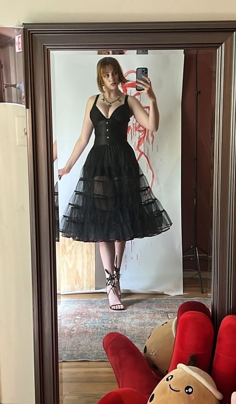 black girls onlyfans naked pic