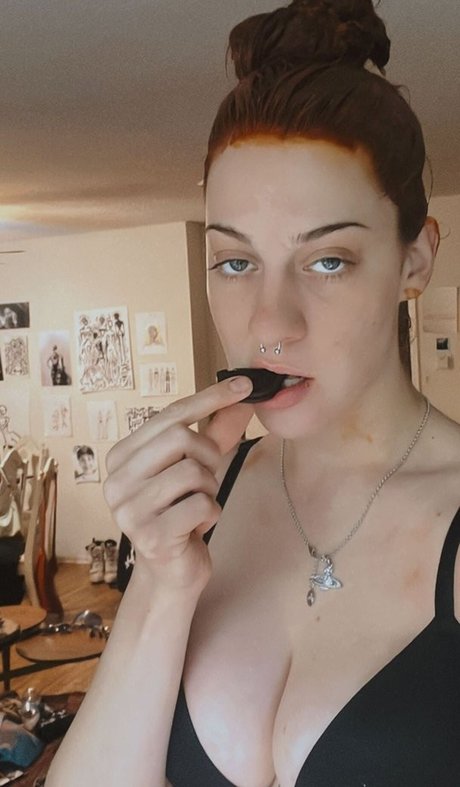 Tati Bruening star xxx galleries