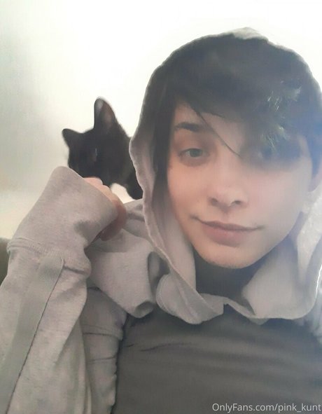 pink kunt model naked galleries