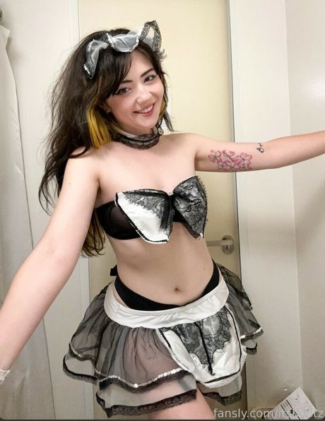 Bootyhaver adult model img