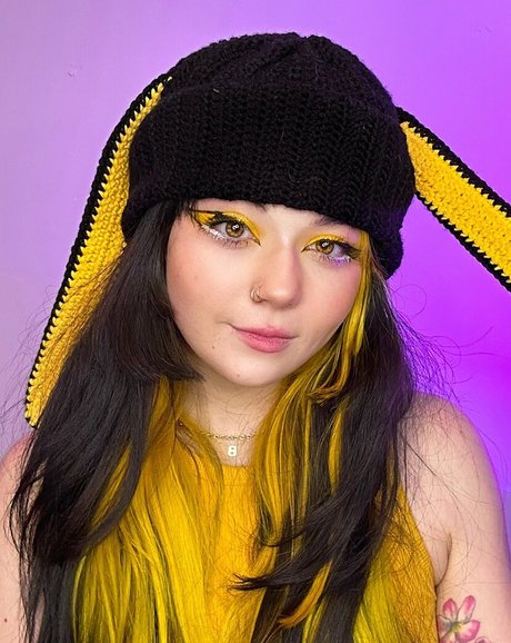 Bootyhaver model hd pic