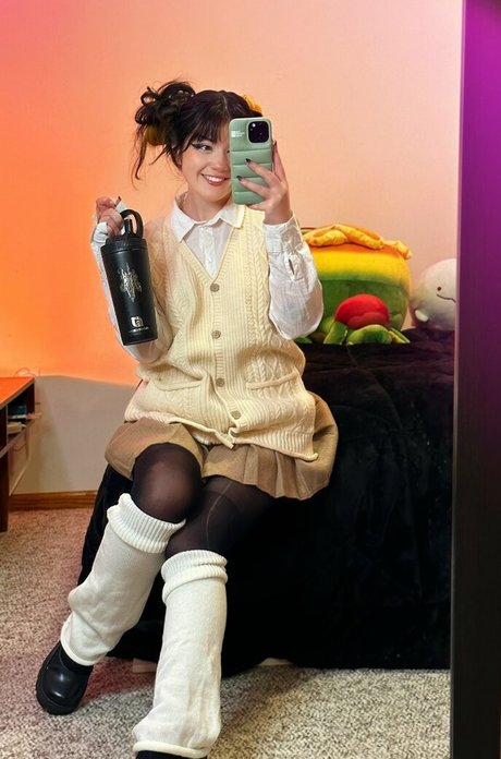 thick redhead onlyfans erotic pic