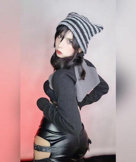 Lilywaifu best actress pic